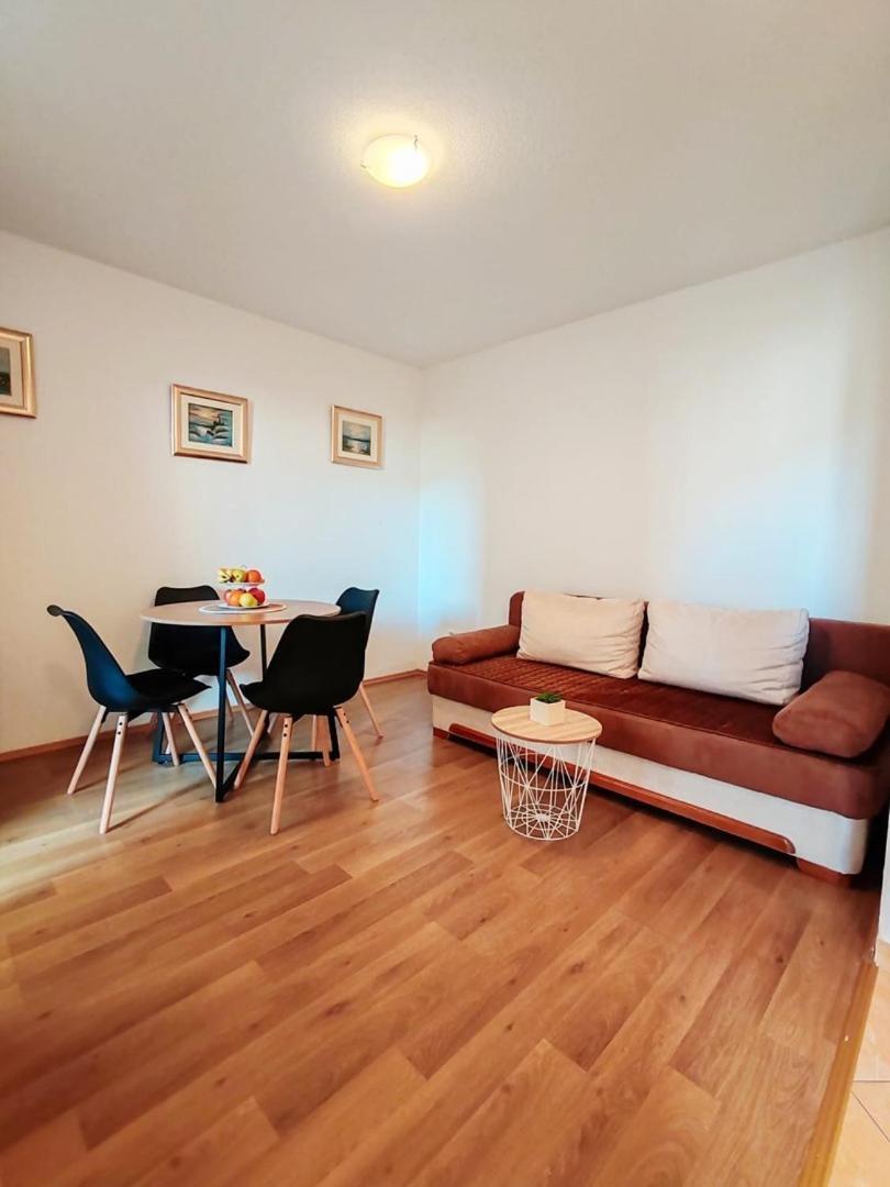 נאום Apartments Amare מראה חיצוני תמונה